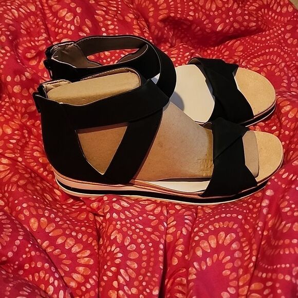 Life Stride sandles size 11 perfect condition - Picture 3 of 7